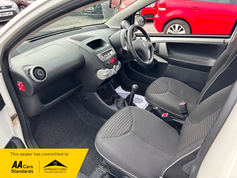 Used Peugeot 107 2014 for sale - 76346128: Photo 12