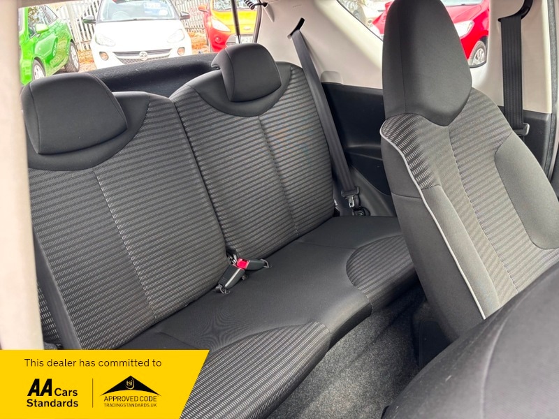 Used Peugeot 107 2014 for sale - 76346128: Photo 15