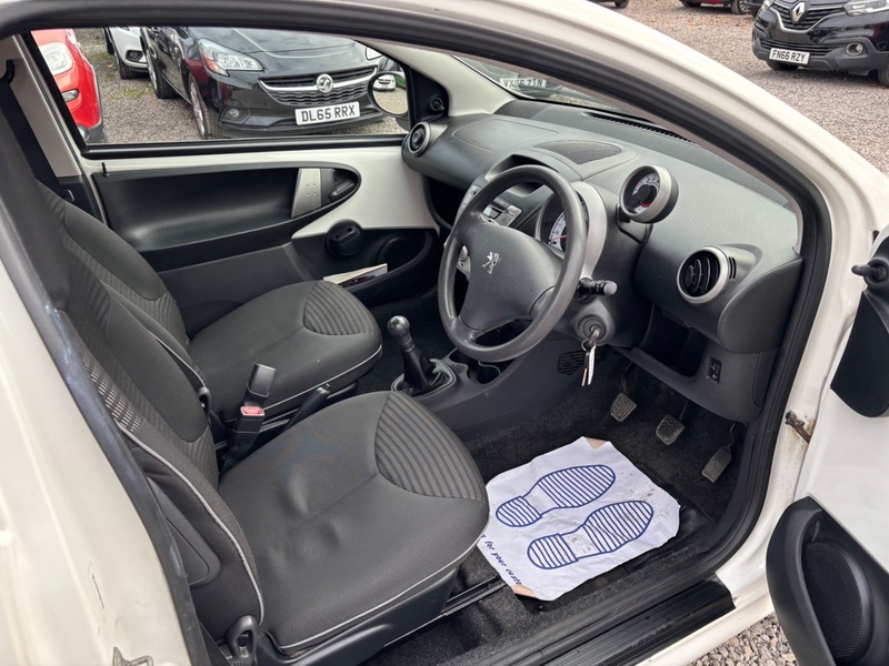 Used Peugeot 107 2014 for sale - 76346128: Photo 2