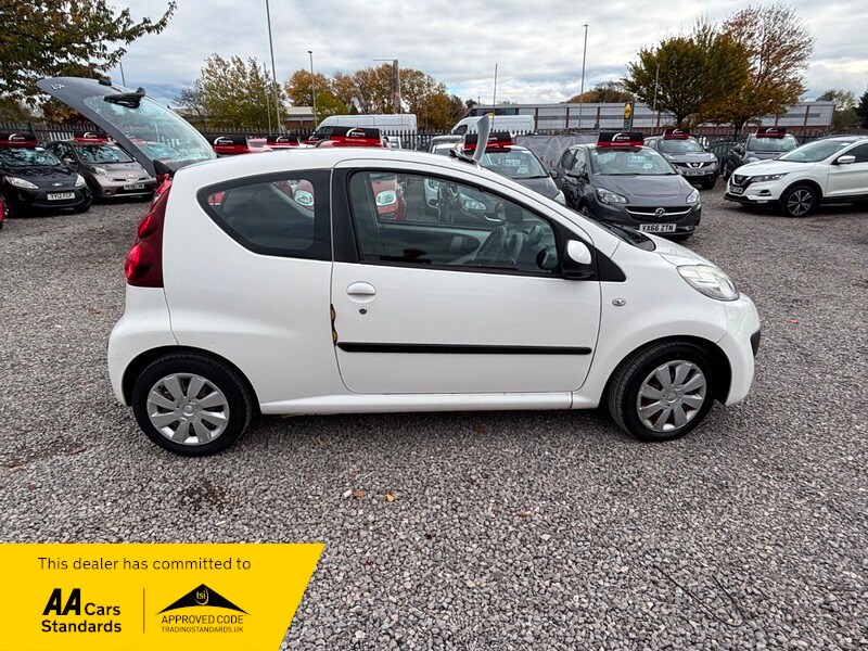 Used Peugeot 107 2014 for sale - 76346128: Photo 7