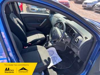 Used Dacia Sandero 2013 for sale - 74675105: Photo