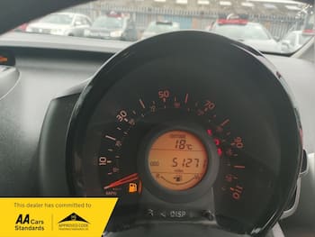 Used Peugeot 108 2017 for sale - 79709936: Photo