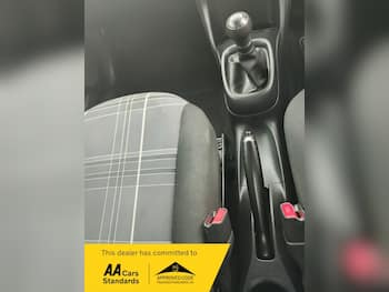Used Peugeot 108 2017 for sale - 79709936: Photo