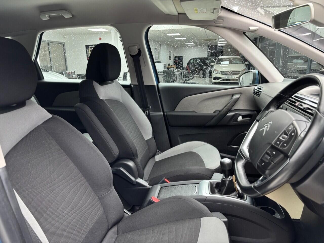 Used Citroen C4 Picasso 2016 for sale - 76613315: Photo 3