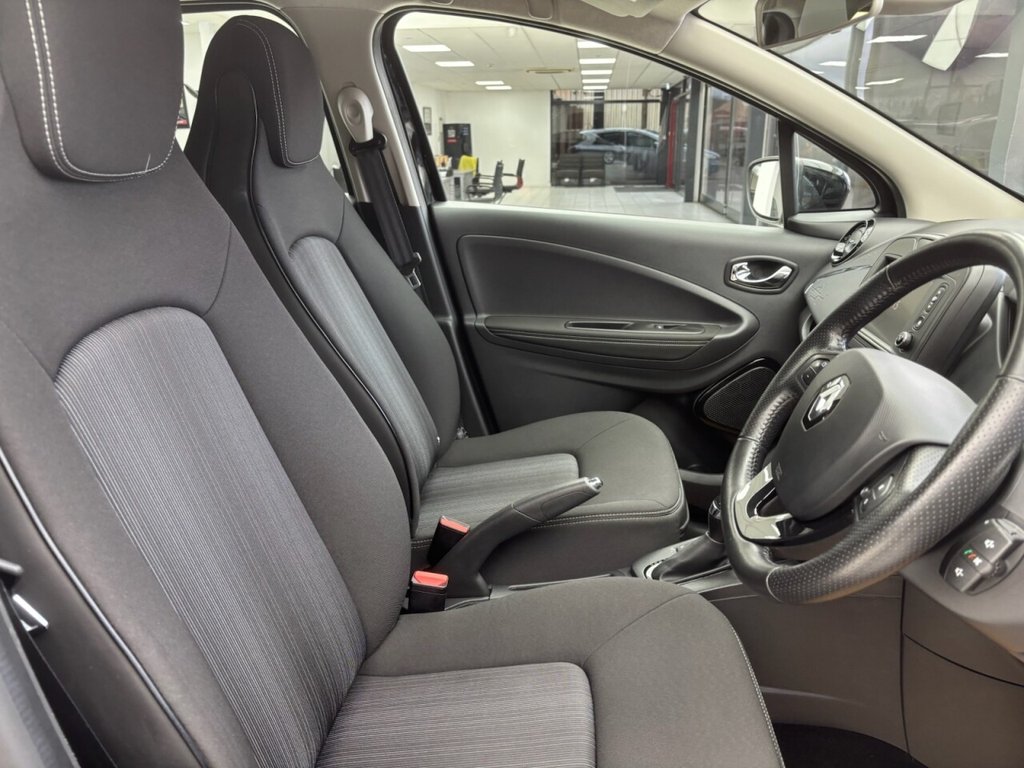 Used Renault Zoe 2019 for sale - 77642880: Photo 3