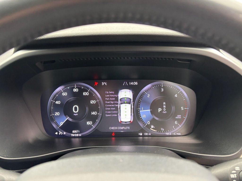 Used Volvo XC40 2019 for sale - 77121882: Photo 32