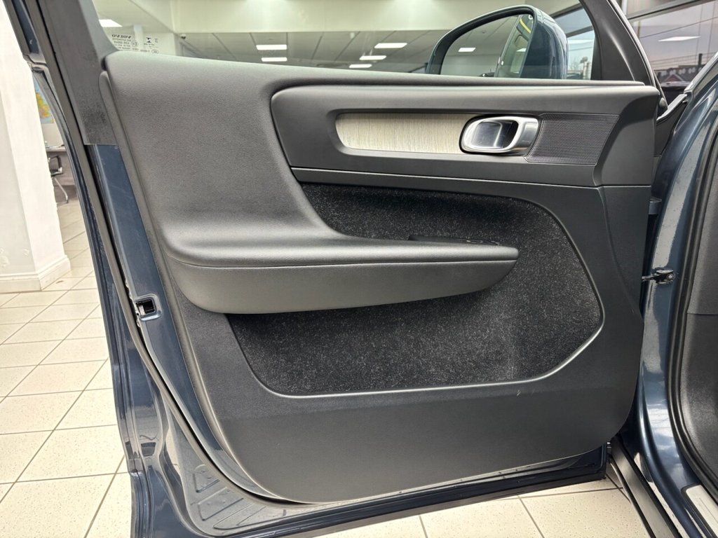 Used Volvo XC40 2019 for sale - 77121882: Photo 33