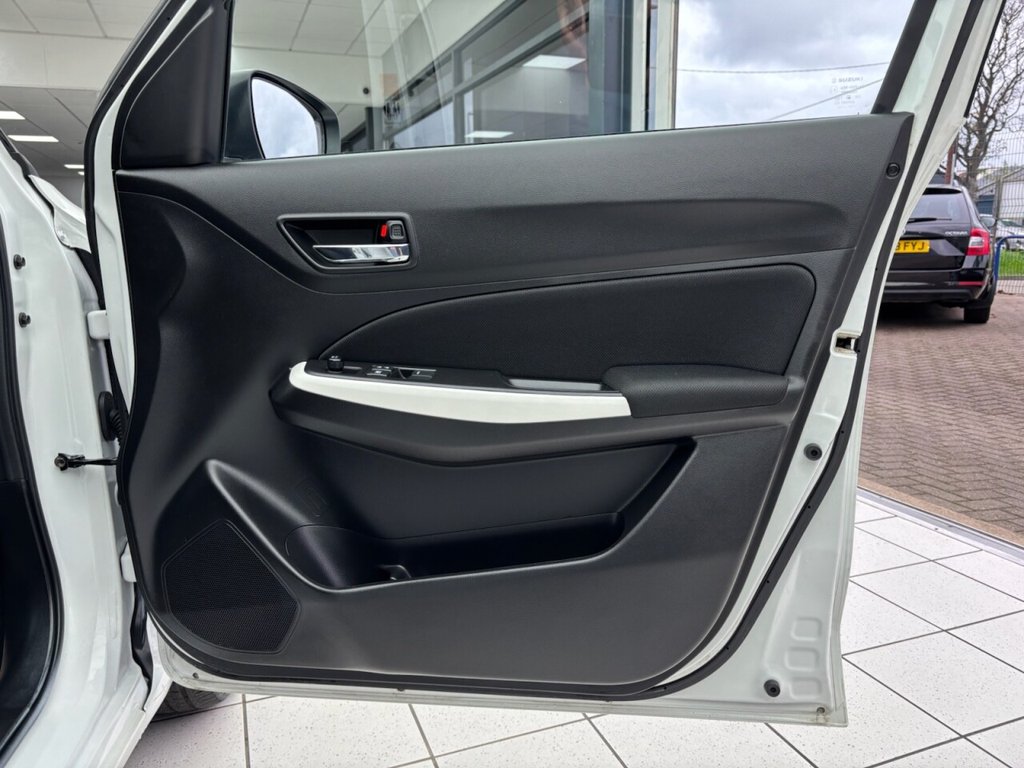 Used Suzuki Swift 2023 for sale - 76730197: Photo 35