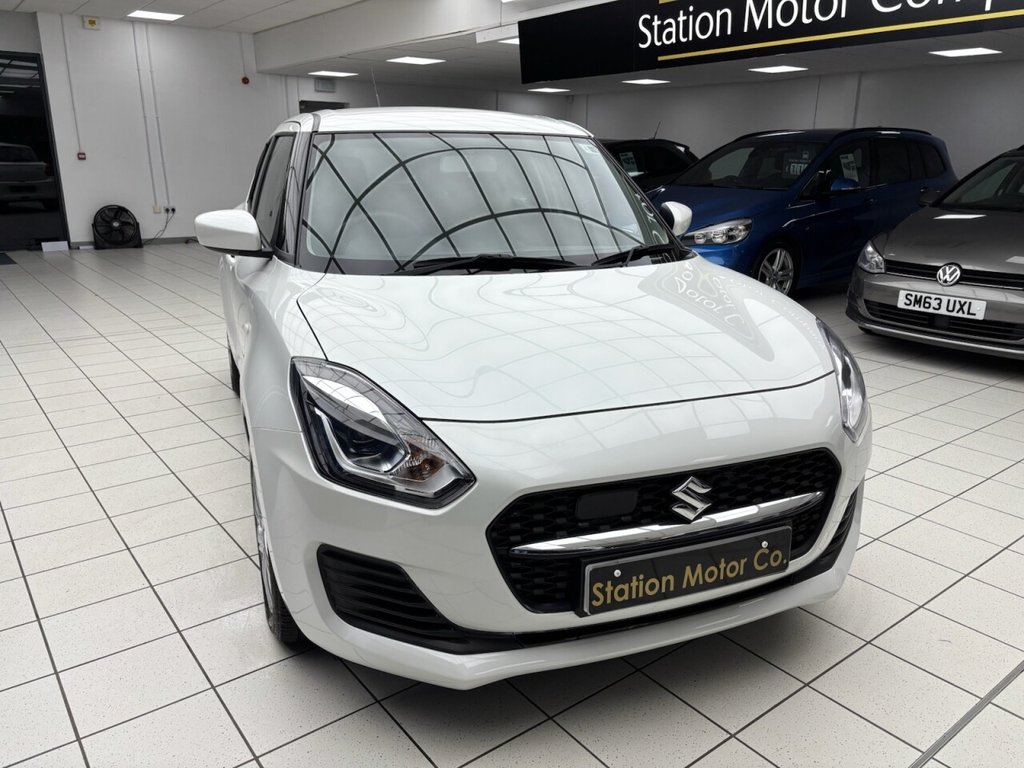 Used Suzuki Swift 2023 for sale - 76730197: Photo 5