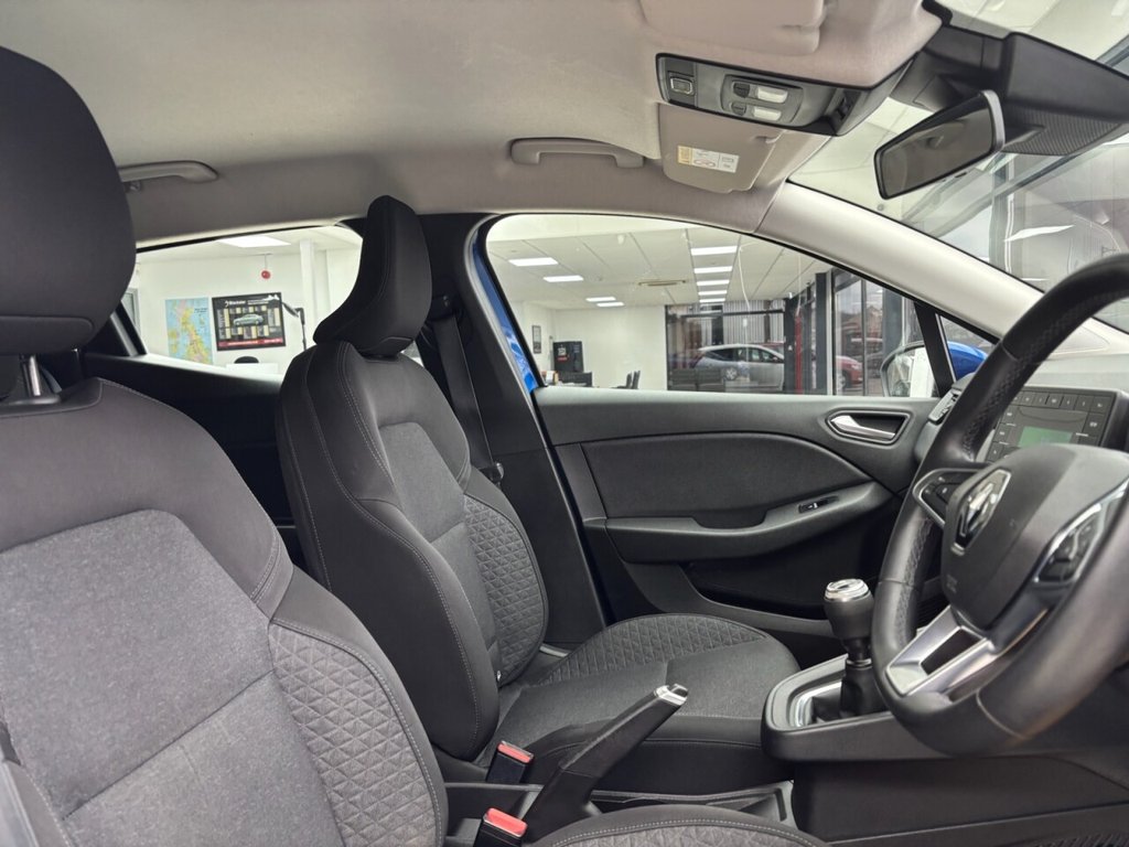 Used Renault Clio 2020 for sale - 77680541: Photo 3