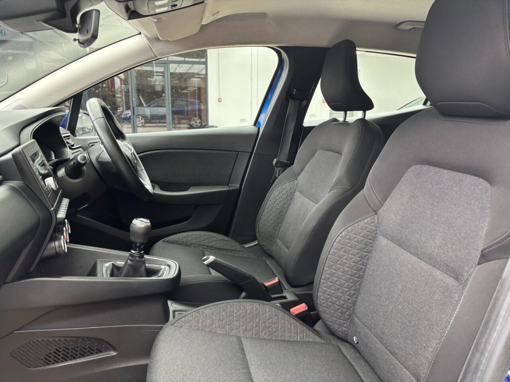 Used Renault Clio 2020 for sale - 77680541: Photo 32