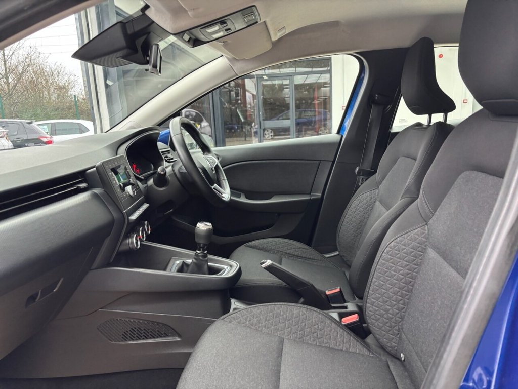 Used Renault Clio 2020 for sale - 77680541: Photo 33