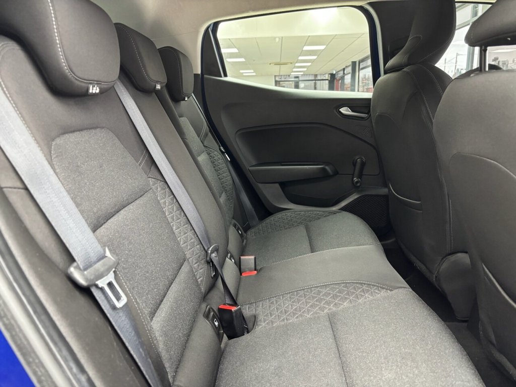 Used Renault Clio 2020 for sale - 77680541: Photo 41