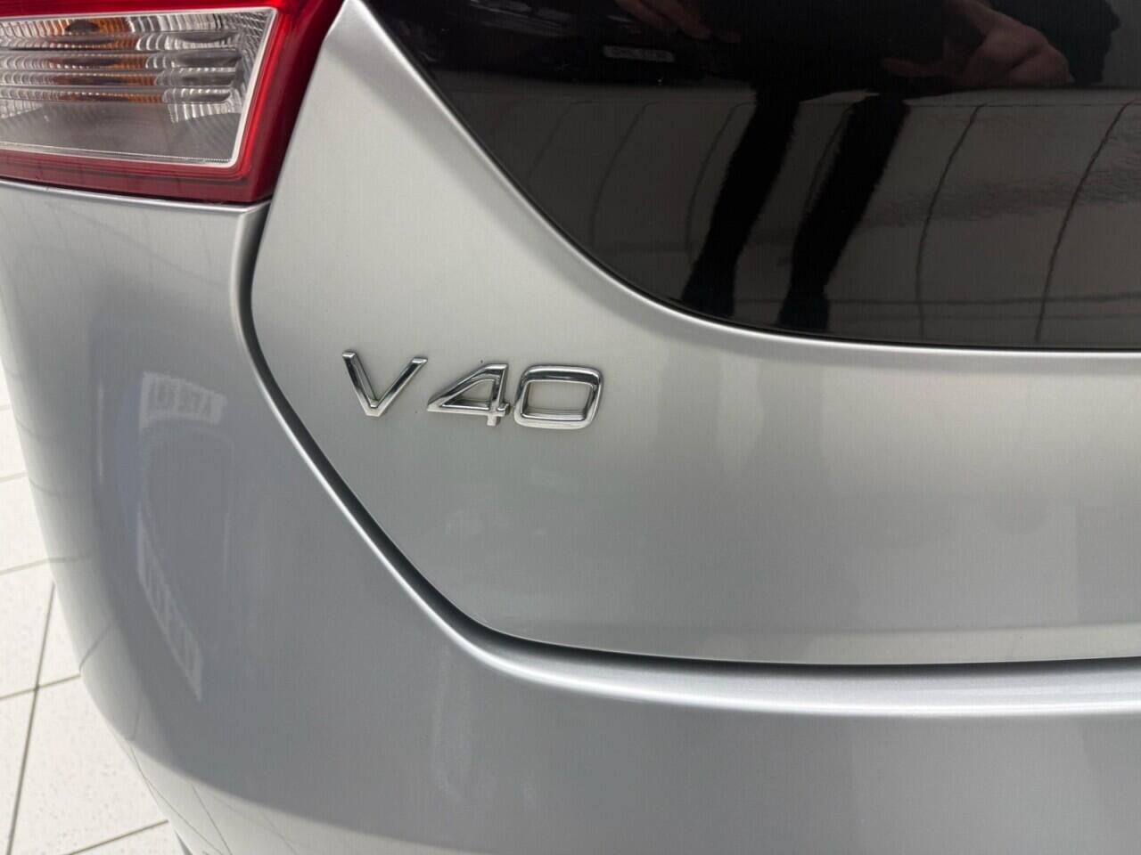 Used Volvo V40 2015 for sale - 76613166: Photo 16