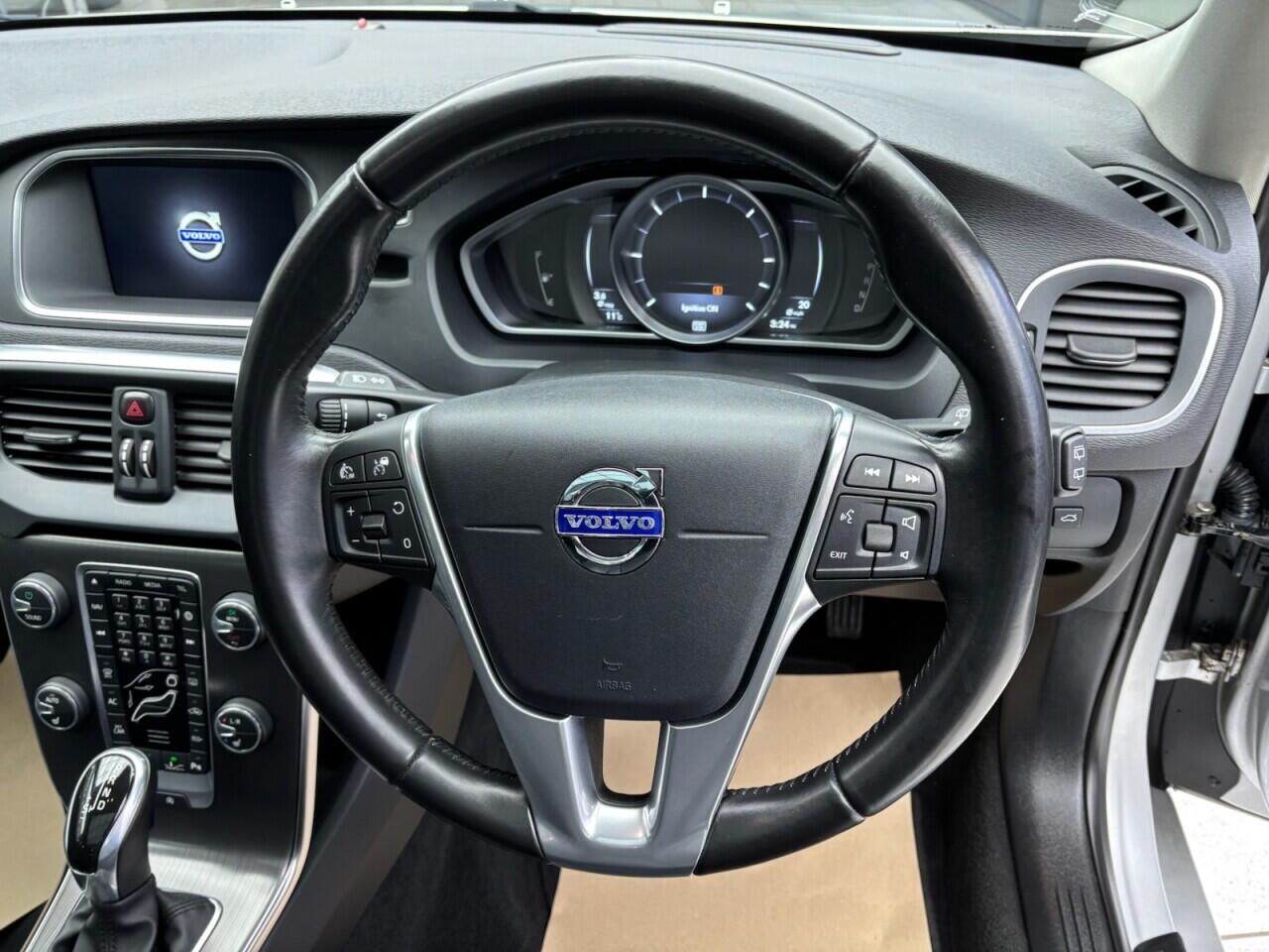 Used Volvo V40 2015 for sale - 76613166: Photo 34