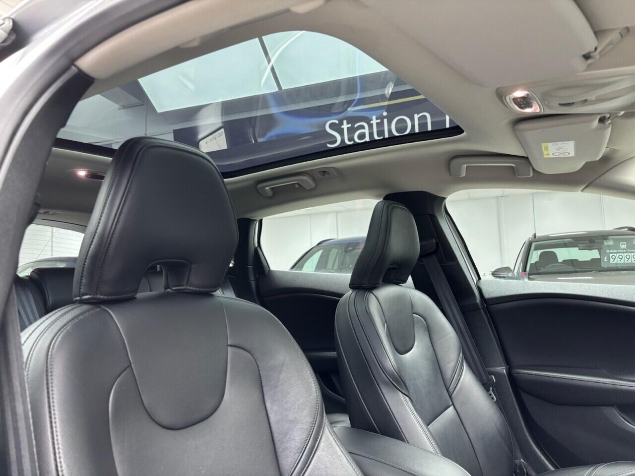 Used Volvo V40 2015 for sale - 76613166: Photo 40