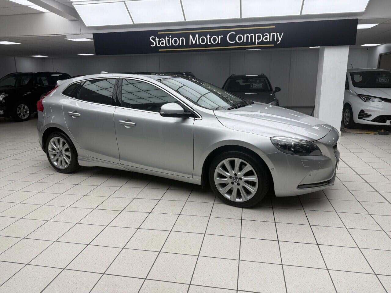 Used Volvo V40 2015 for sale - 76613166: Photo 7