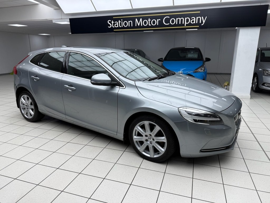 Used Volvo V40 2017 for sale - 77276023: Photo 2