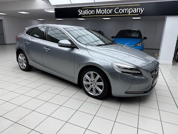 Used Volvo V40 2017 for sale - 77276023: Photo