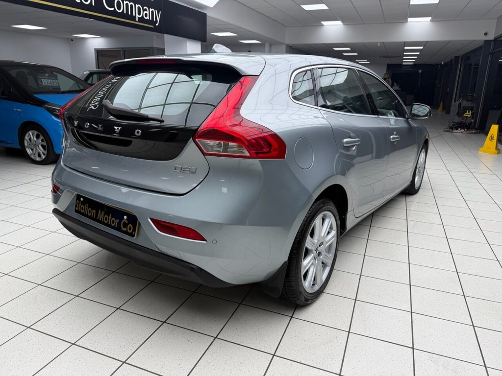 Used Volvo V40 2017 for sale - 77276023: Photo 8