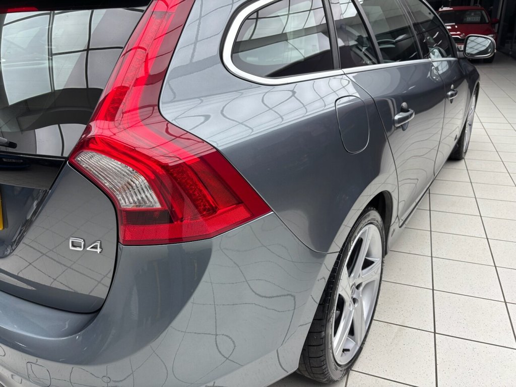 Used Volvo V60 2016 for sale - 77212440: Photo 17