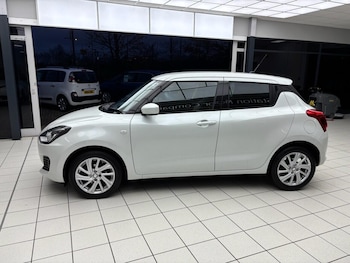 Used Suzuki Swift 2023 for sale - 76612978: Photo
