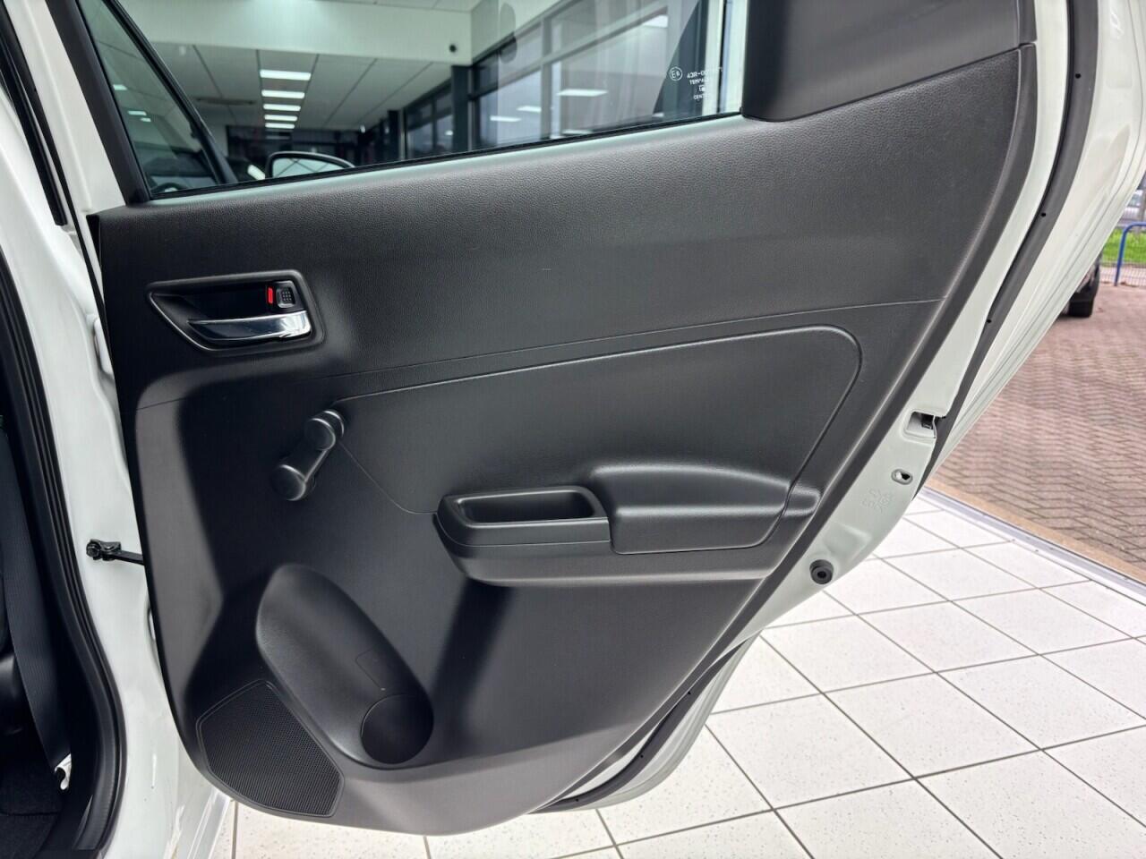 Used Suzuki Swift 2023 for sale - 76612978: Photo 38