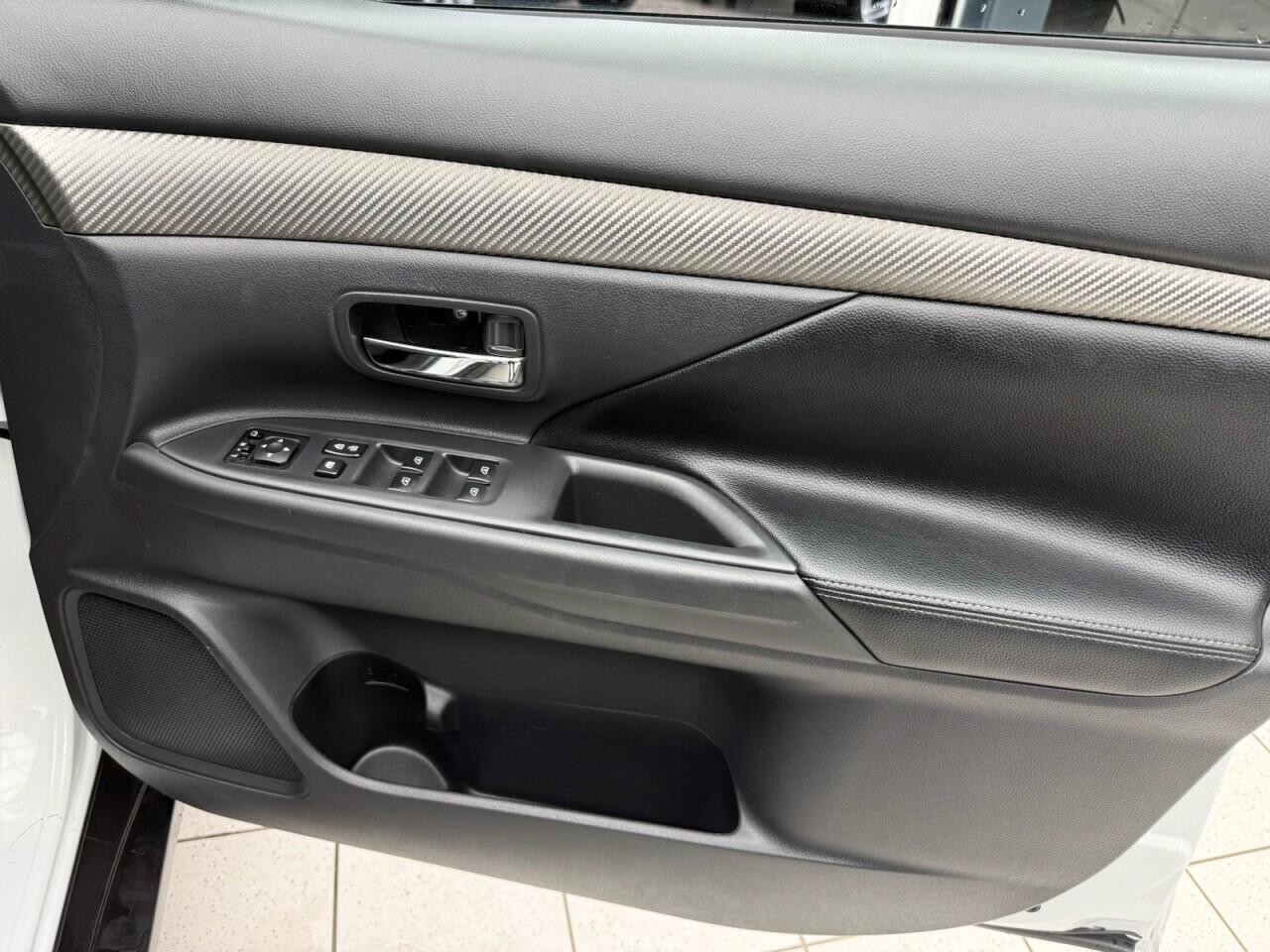 Used Mitsubishi Outlander 2020 for sale - 76613323: Photo 33