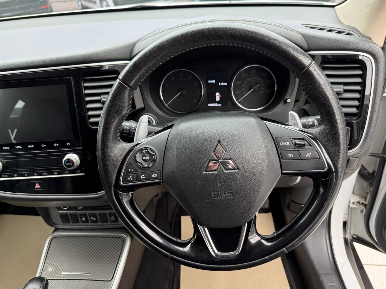 Used Mitsubishi Outlander 2020 for sale - 76613323: Photo 34