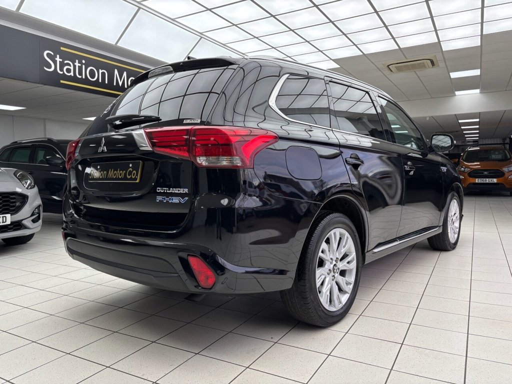 Used Mitsubishi Outlander 2017 for sale - 77673671: Photo 21