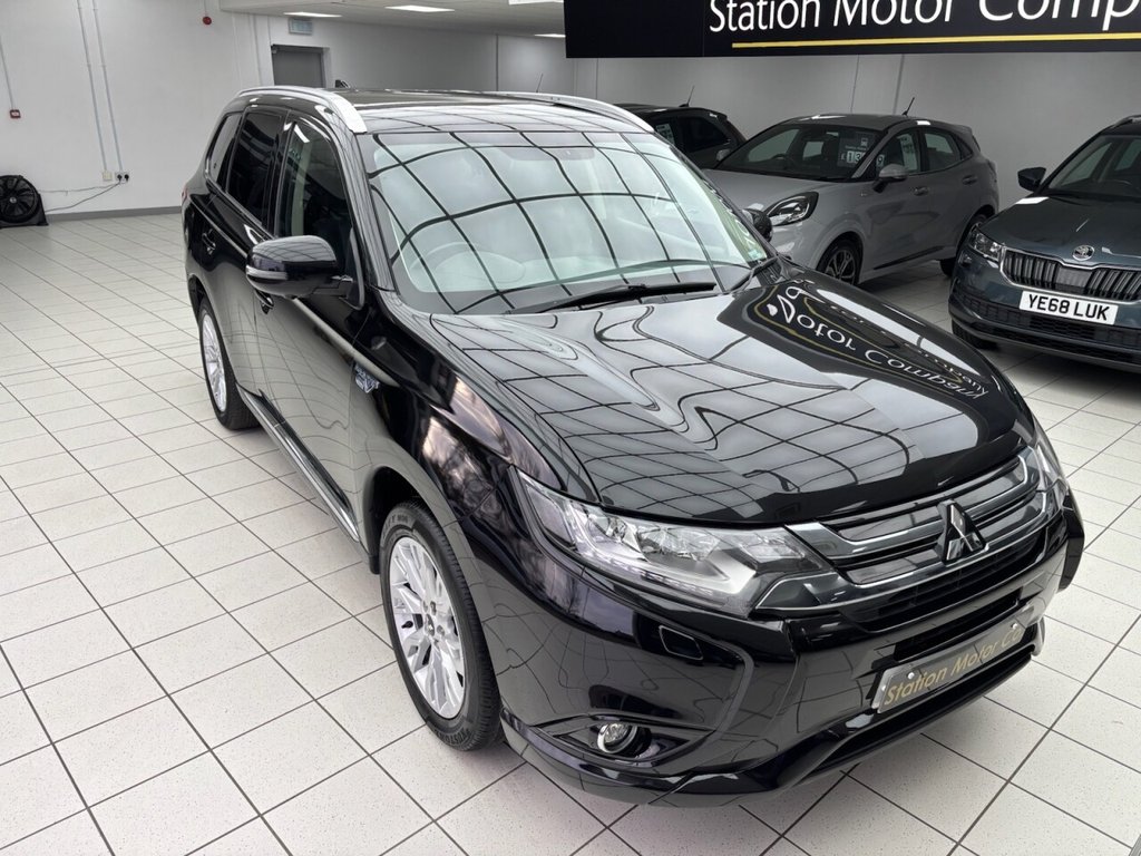 Used Mitsubishi Outlander 2017 for sale - 77673671: Photo 25