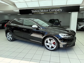 Used Volvo V40 2018 for sale - 78426145: Photo