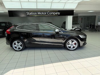 Used Volvo V40 2018 for sale - 78426145: Photo