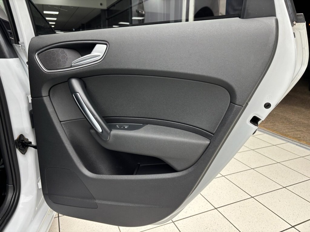 Used Audi A1 2015 for sale - 76867946: Photo 40