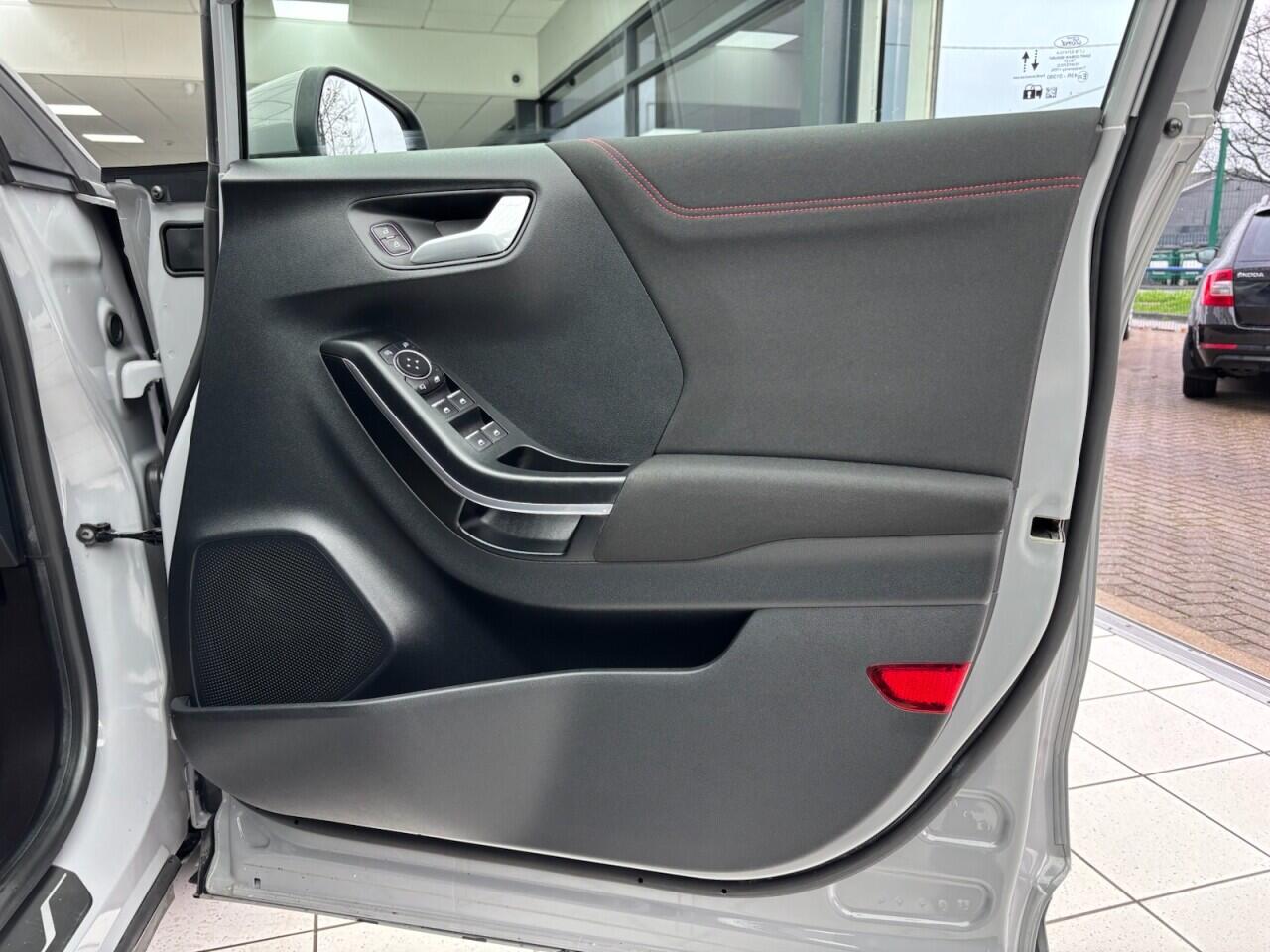 Used Ford Puma 2020 for sale - 76613211: Photo 40