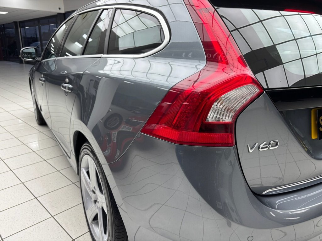 Used Volvo V60 2015 for sale - 77498974: Photo 16