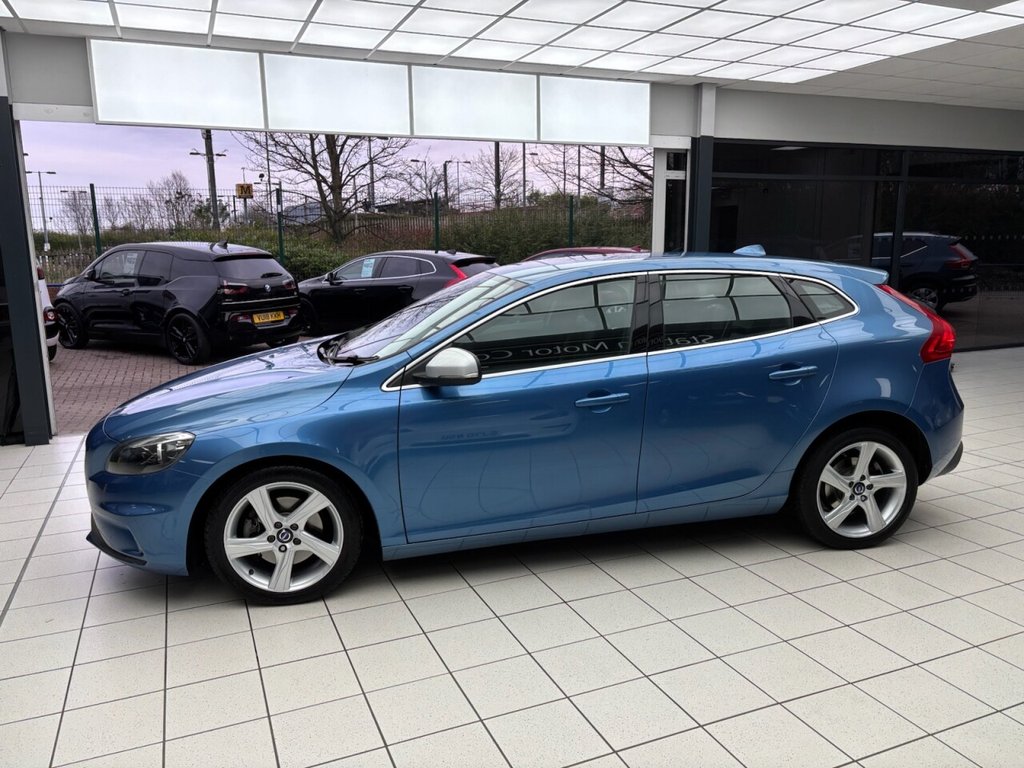 Used Volvo V40 2016 for sale - 78030742: Photo 2