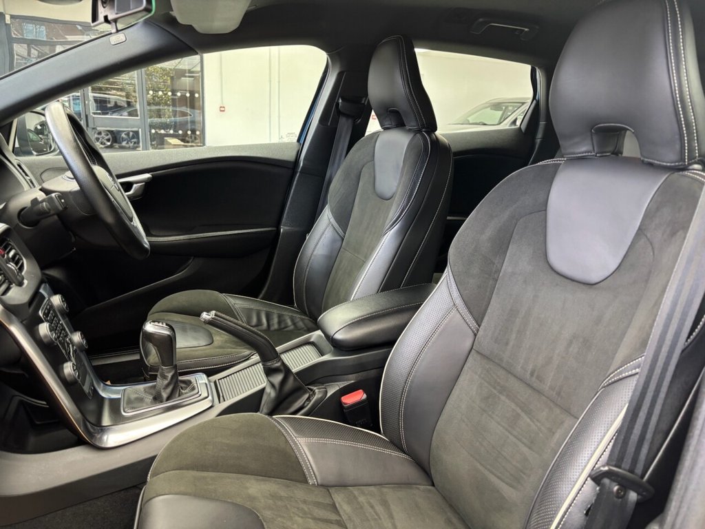 Used Volvo V40 2016 for sale - 78030742: Photo 38