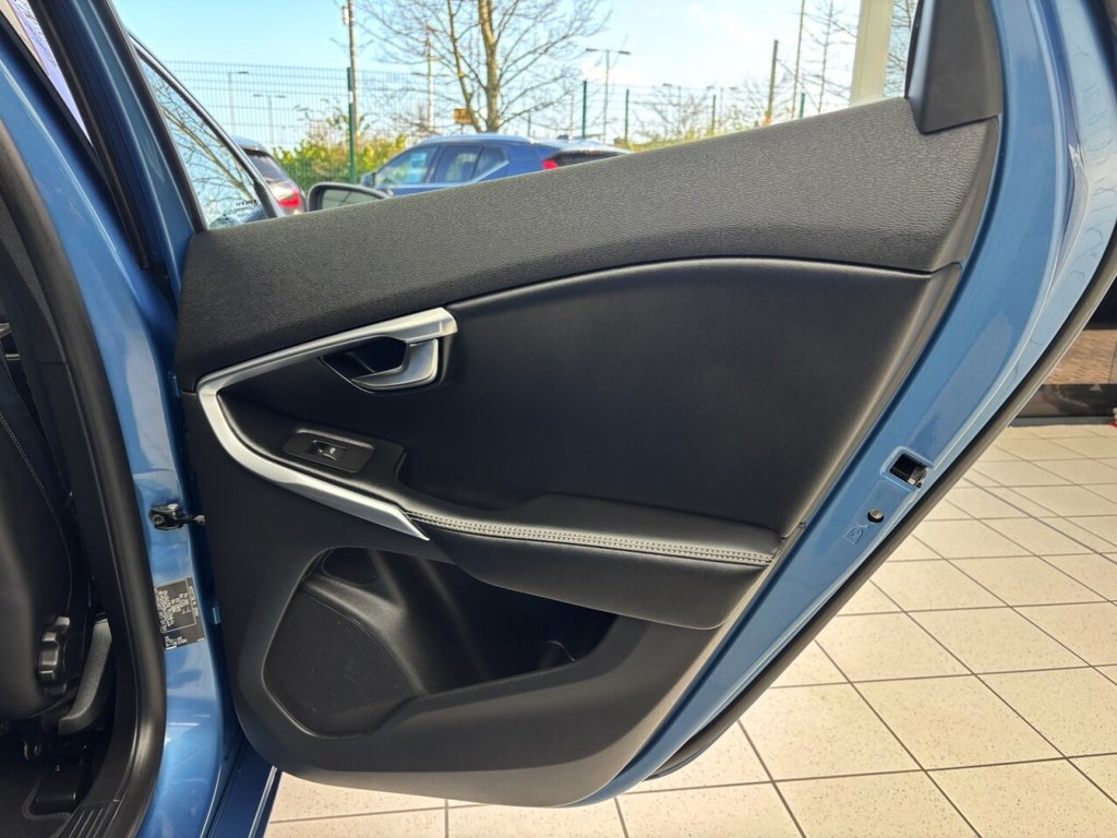 Used Volvo V40 2016 for sale - 78030742: Photo 45