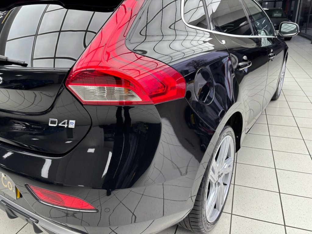 Used Volvo V40 2016 for sale - 77369782: Photo 17