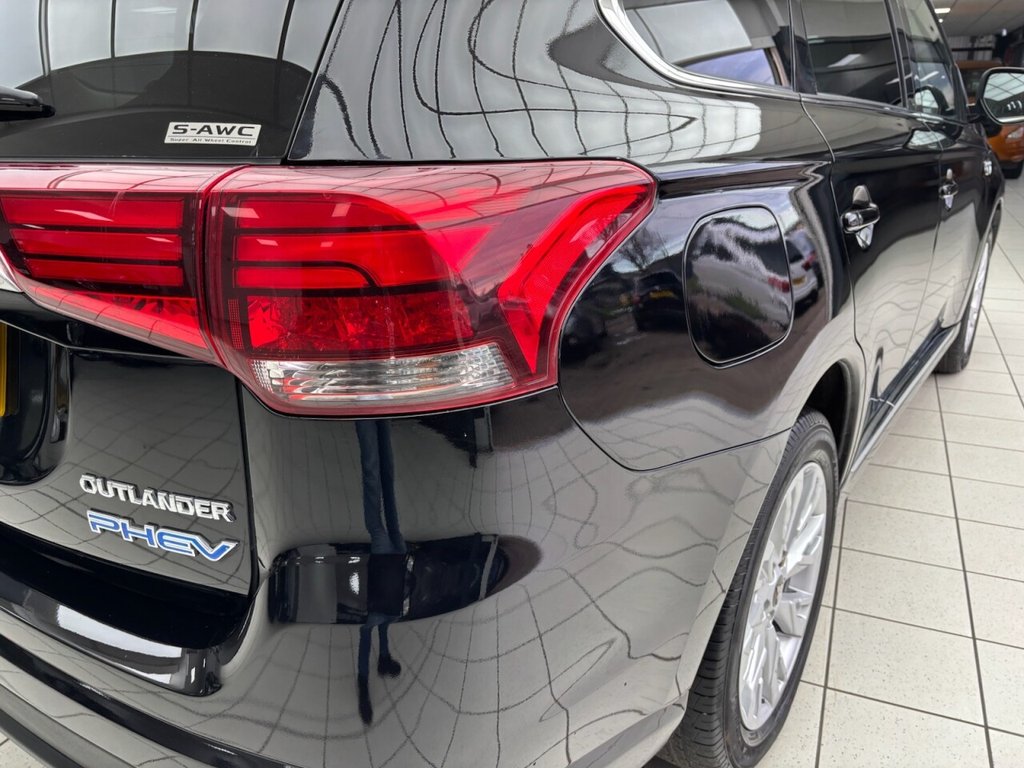 Used Mitsubishi Outlander 2017 for sale - 76730206: Photo 19