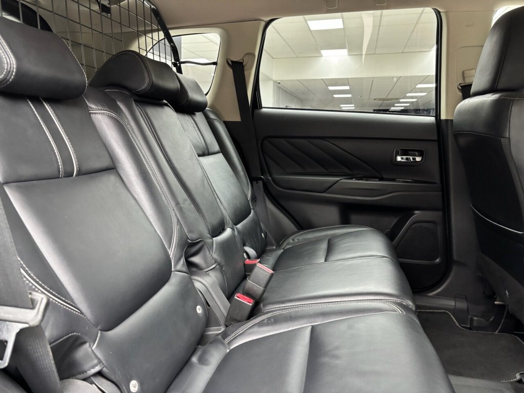 Used Mitsubishi Outlander 2017 for sale - 76730206: Photo 43