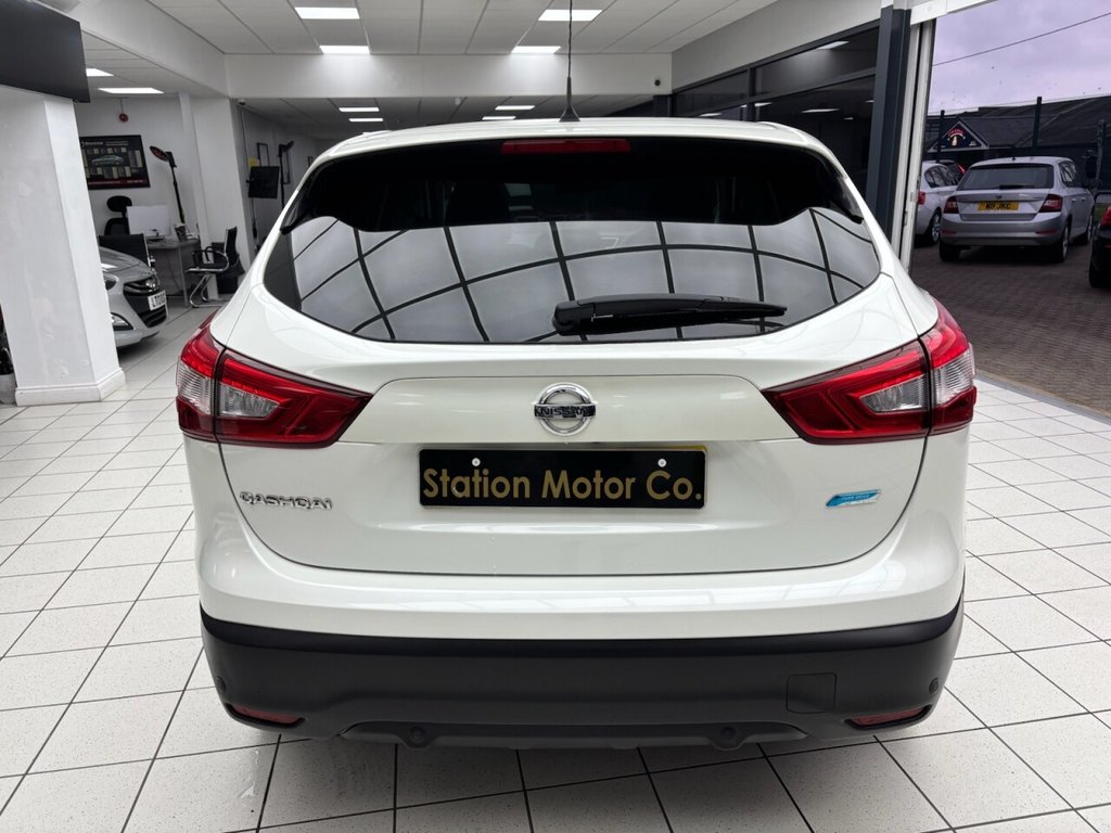 Used Nissan Qashqai 2015 for sale - 77328351: Photo 10