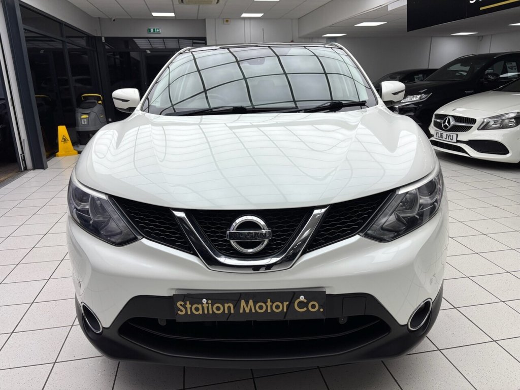 Used Nissan Qashqai 2015 for sale - 77328351: Photo 4