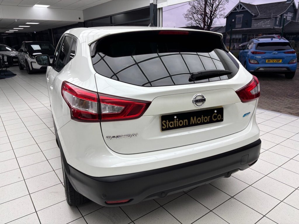 Used Nissan Qashqai 2015 for sale - 77328351: Photo 9