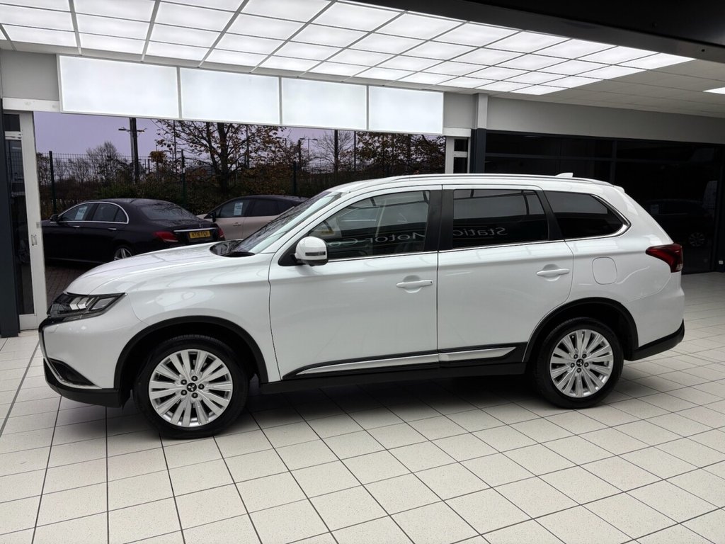 Used Mitsubishi Outlander 2020 for sale - 76730198: Photo 2