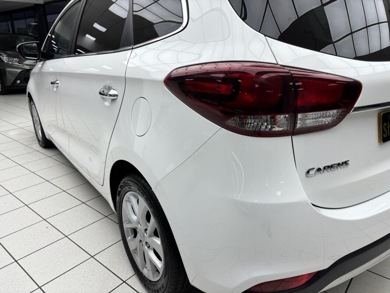 Used Kia Carens 2017 for sale - 76613258: Photo 16