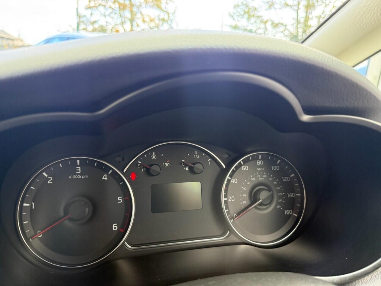 Used Kia Carens 2017 for sale - 76613258: Photo 24