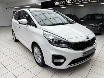 Used Kia Carens 2017 for sale - 76613258: Photo