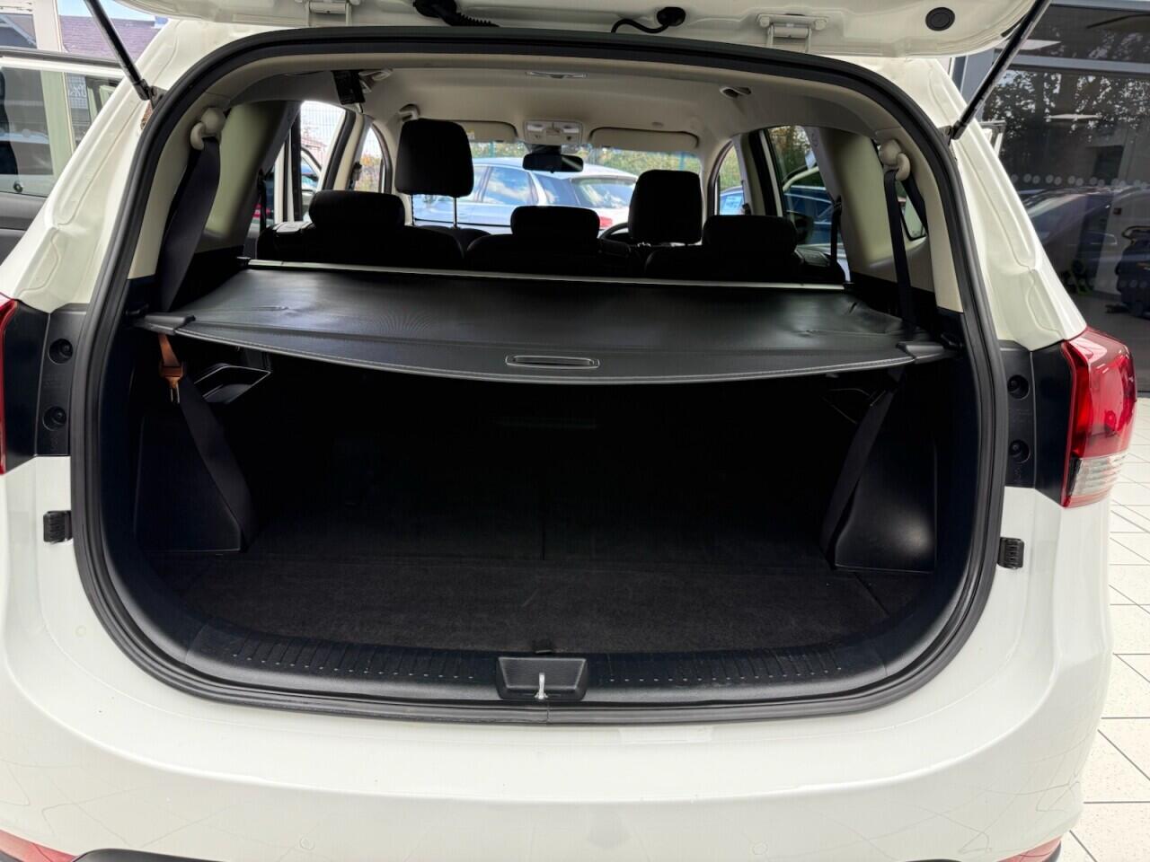 Used Kia Carens 2017 for sale - 76613258: Photo 38